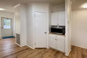 224 S Port Royal Ln, Apollo Beach, FL 33572 - Photo 8