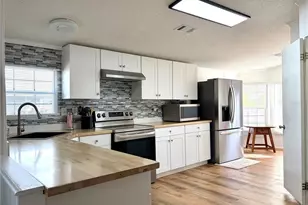 224 S Port Royal Ln, Apollo Beach, FL 33572 - Photo 6