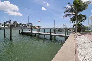 11105 5th St E, Treasure Island, FL 33706 - Photo 2
