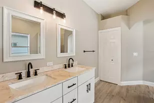 2700 Sierra Vista Way, Holiday, FL 34691 - Photo 30