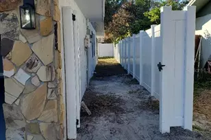 7607 Winging Way Dr, Tampa, FL 33615 - Photo 20