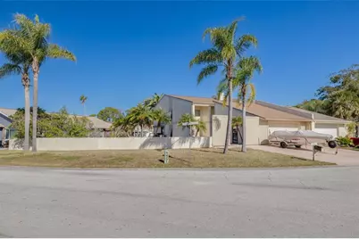 4501 Garnet Drive, New Port Richey, FL 34652 - Photo 8