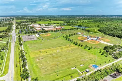 7322 61st Street E, Palmetto, FL 34221 - Photo 2