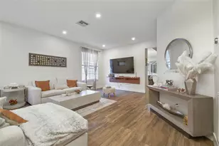 14526 Weeping Elm Dr, Tampa, FL 33626 - Photo 2