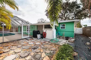 13877 94th Ave, Seminole, FL 33776 - Photo 24