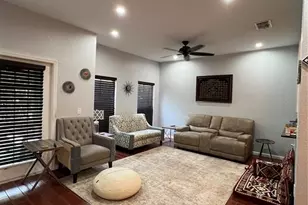 8210 Down Royal Rd, Tampa, FL 33610 - Photo 10