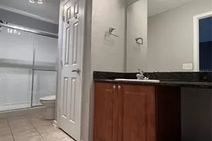 8210 Down Royal Rd, Tampa, FL 33610 - Photo 30