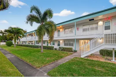 5267 81st Street N #18, Saint Petersburg, FL 33709 - Photo 1