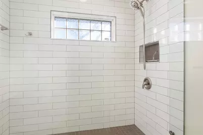 9210 Grand Blanc Drive, Seminole, FL 33777 - Photo 38