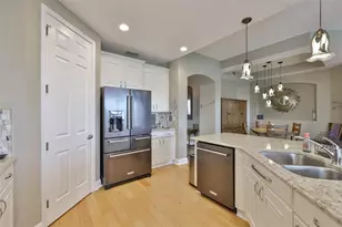 1351 Emerald Dunes Dr, Sun City Center, FL 33573 - Photo 8