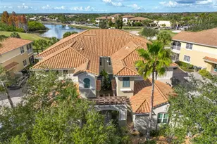 1351 Emerald Dunes Dr, Sun City Center, FL 33573 - Photo 2