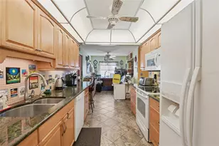 2322 Lancaster Dr, Sun City Center, FL 33573 - Photo 16