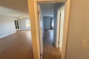 1402 Ingram Dr, Sun City Center, FL 33573 - Photo 16