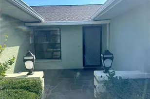 1402 Ingram Dr, Sun City Center, FL 33573 - Photo 4