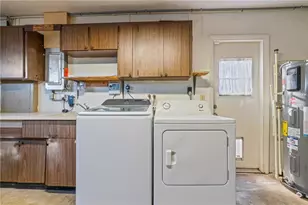 2040 Forest Dr, Clearwater, FL 33763 - Photo 24