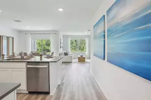 1632 Sourwood Dr, Ruskin, FL 33570 - Photo 8