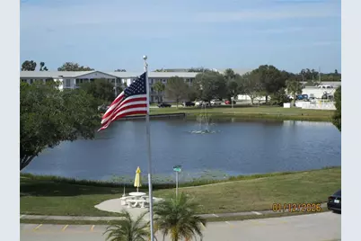1900 59th Avenue N #305, Saint Petersburg, FL 33714 - Photo 2