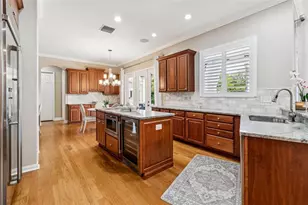 15011 Lake Emerald Blvd, Tampa, FL 33618 - Photo 24