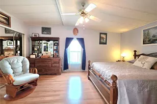 36847 Jodi Ave, Zephyrhills, FL 33542 - Photo 30