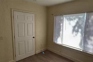 821 Newton Ave S, Saint Petersburg, FL 33701 - Photo 26