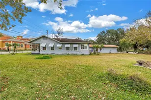 112 E Martin Luther King Jr Dr, Tarpon Springs, FL 34689 - Photo 10