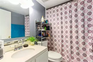 4009 Nestle Oaks Pl, Tampa, FL 33613 - Photo 12