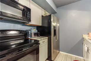 4009 Nestle Oaks Pl, Tampa, FL 33613 - Photo 14