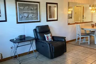 5975 N Terrace Park Dr N, Saint Petersburg, FL 33709 - Photo 6