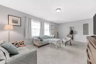 1719 Cardinal Dr, Clearwater, FL 33759 - Photo 16