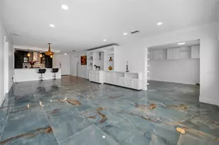 100 Bluff View Dr, Belleair Bluffs, FL 33770 - Photo 10