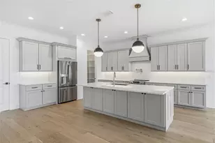 2936 W Rogers Ave, Tampa, FL 33611 - Photo 8