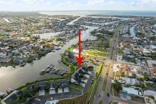 634 Yardarm Dr, Apollo Beach, FL 33572 - Photo 84