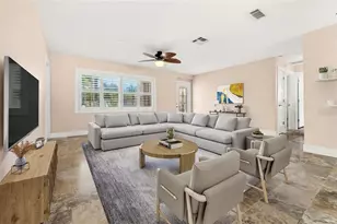 325 W Martin Luther King Jr Dr, Tarpon Springs, FL 34689 - Photo 6