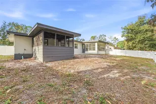 1005 Cedar Lake Dr, Tampa, FL 33612 - Photo 34