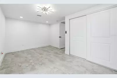 1005 Cedar Lake Drive, Tampa, FL 33612 - Photo 28