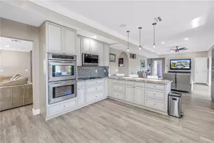 289 8th Ave N, Tierra Verde, FL 33715 - Photo 24