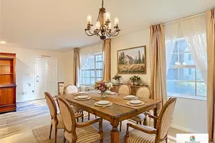 4325 Aegean Dr, Tampa, FL 33611 - Photo 4