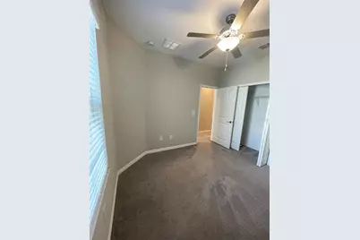 31864 Blue Passing Loop, Wesley Chapel, FL 33545 - Photo 16