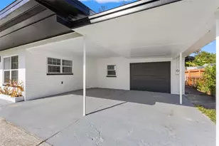 4504 S 26th Ave S, Tampa, FL 33619 - Photo 2