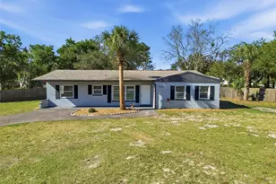 9161 Royal Palm Ave, New Port Richey, FL 34654 - Photo 2