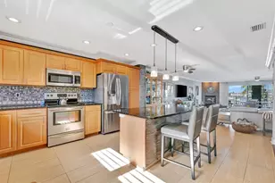 152 117th Ave, Saint Petersburg, FL 33706 - Photo 32