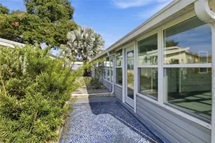 36434 Malibu Way, Zephyrhills, FL 33541 - Photo 32