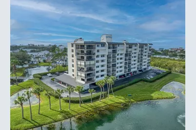 11590 Shipwatch Drive #447, Largo, FL 33774 - Photo 10