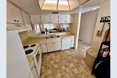 7700 92nd Street #203, Seminole, FL 33777 - Photo 10