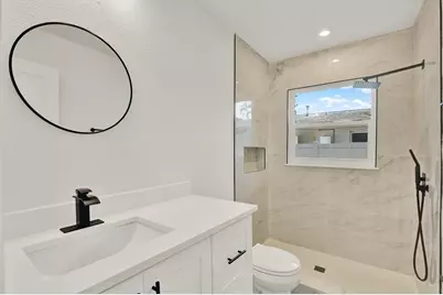 1810 Maryland Avenue NE, Saint Petersburg, FL 33703 - Photo 20