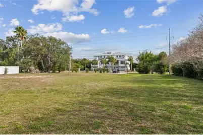 939 S Bayshore Boulevard, Safety Harbor, FL 34695 - Photo 2