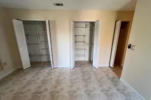 8609 Huron Ct, Tampa, FL 33614 - Photo 16