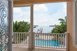 302 Shore Dr, Palm Harbor, FL 34683 - Photo 30