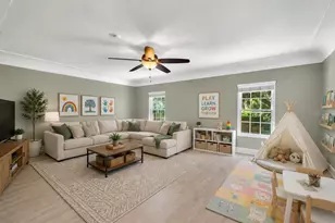 811 Fairlington Dr, Lakeland, FL 33813 - Photo 10
