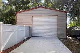 811 Fairlington Dr, Lakeland, FL 33813 - Photo 32